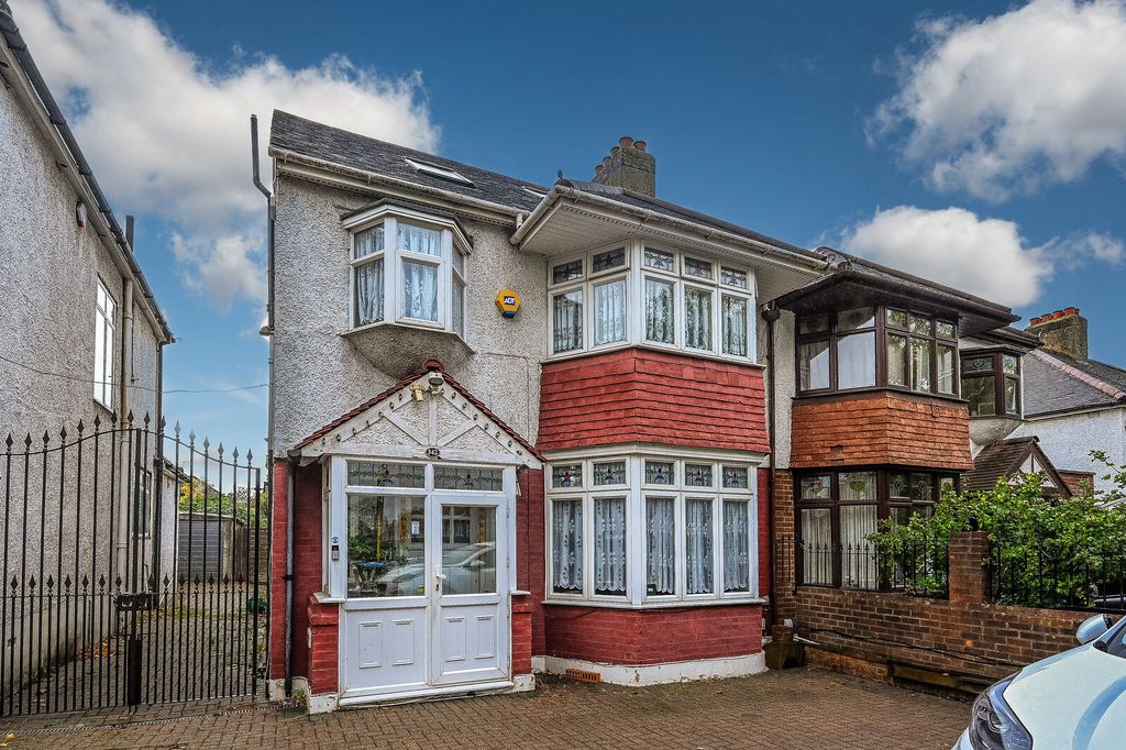 Property photo 1 of 34