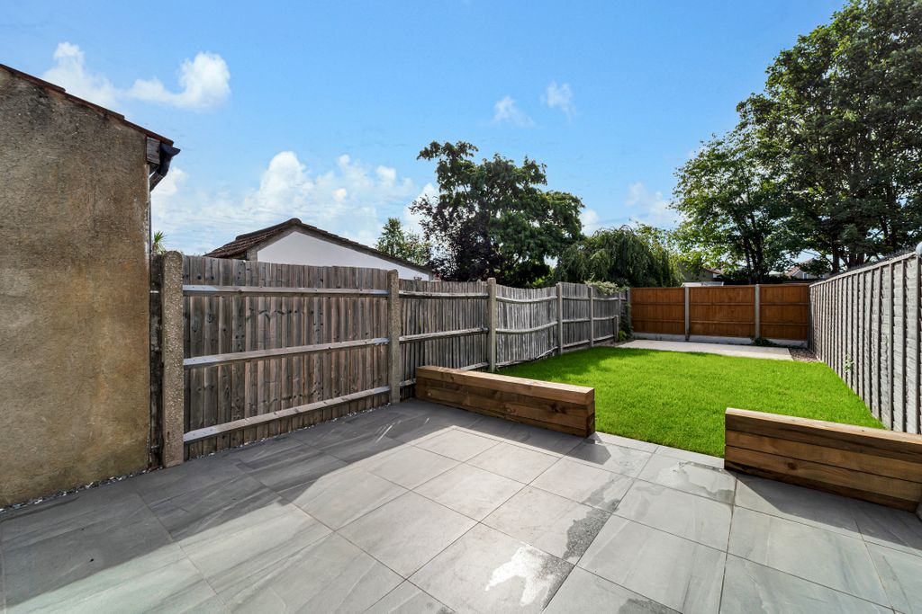 Property photo 1 of 12 Dsc00808