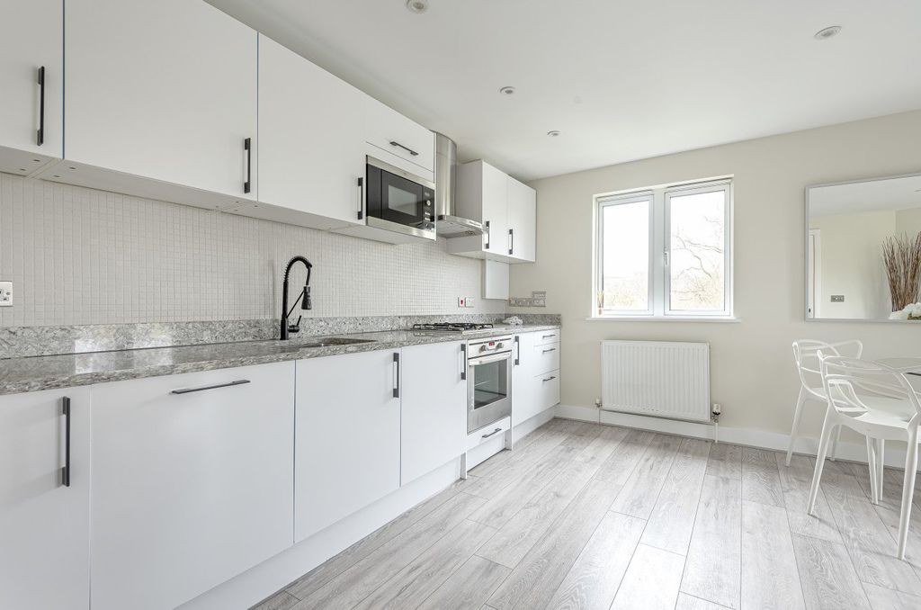 Property photo 2 of 15 Picture No. 05