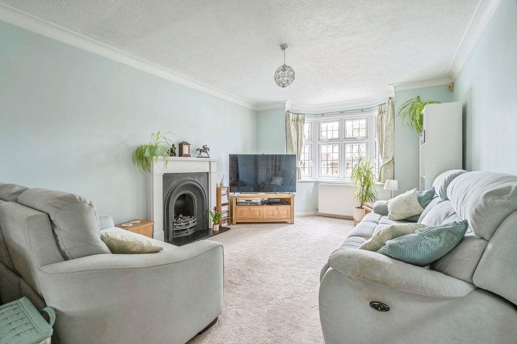 Property photo 2 of 30