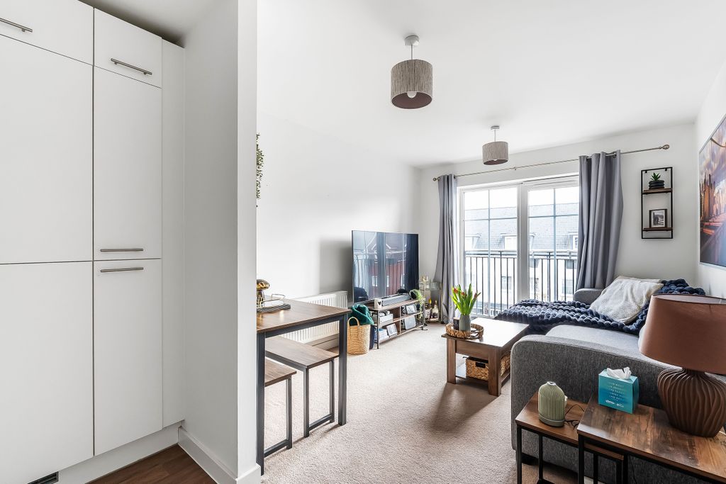 Property photo 2 of 17 Photo 2