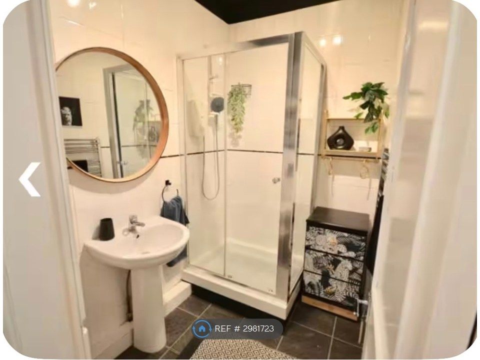Property photo 3 of 25
