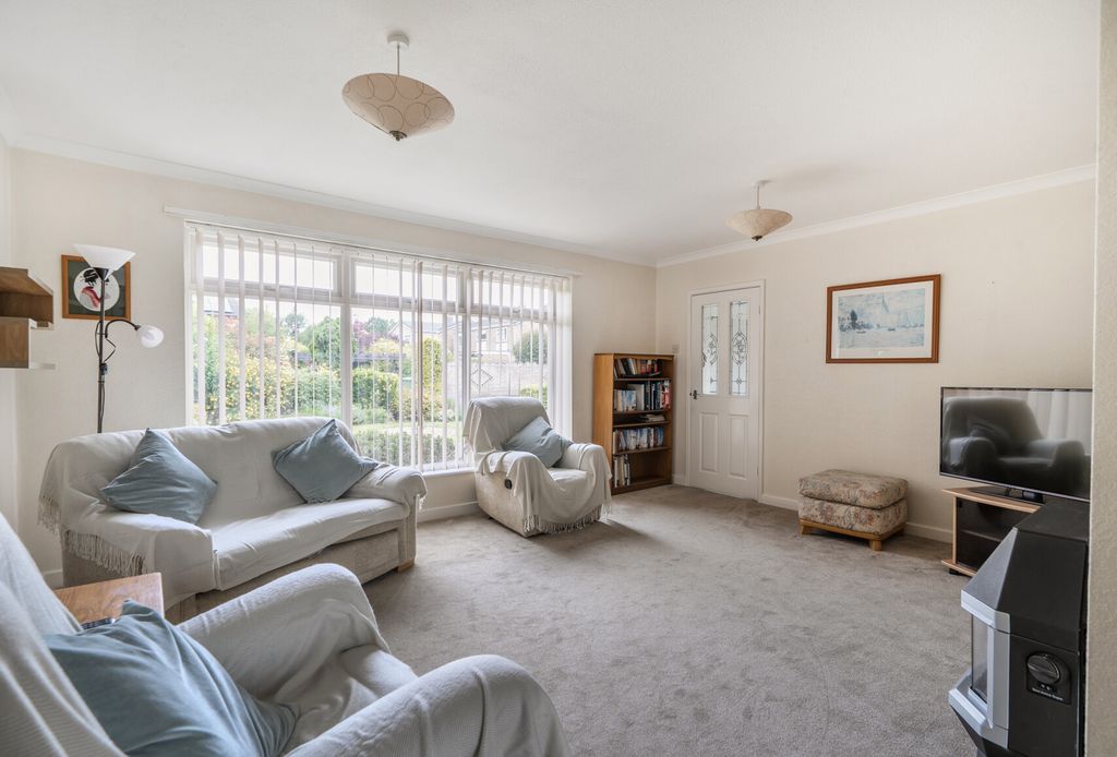Property photo 3 of 19 1477675-9-6A312Bc...