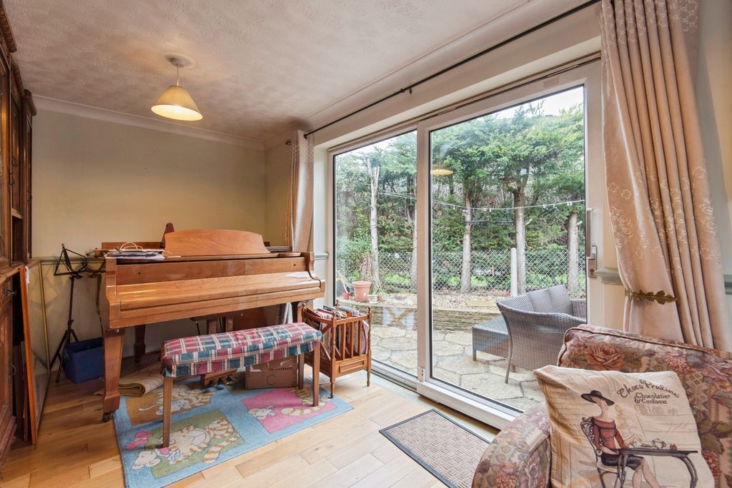 Additional image 11 of 4 bed detached house for saleSanderling Close, Letchworth Garden City, Hertfordshire SG6