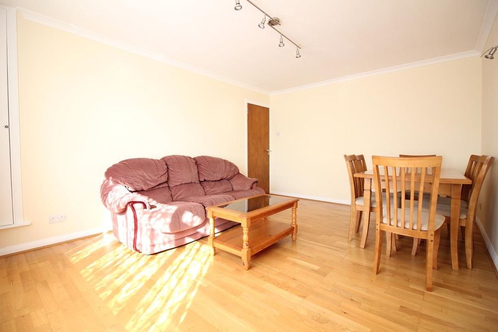 Property photo 1 of 11 Unadjustednonraw_Thumb_2227E.Jpg