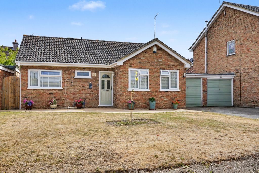 Property photo 1 of 12
