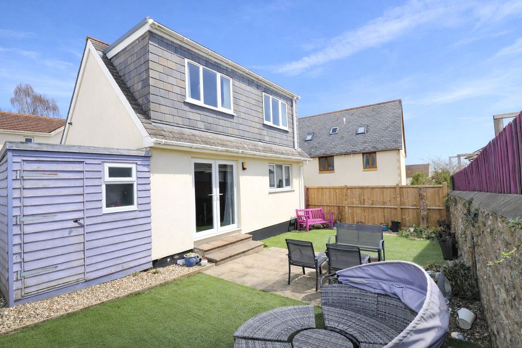 Property photo 2 of 15 Picture No. 04