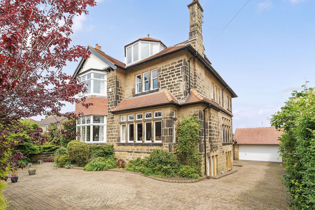 Property photo 1 of 37
