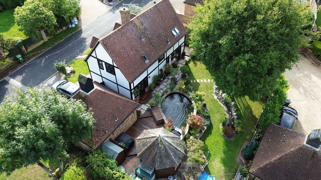 Property photo 3 of 35 Picture No. 27