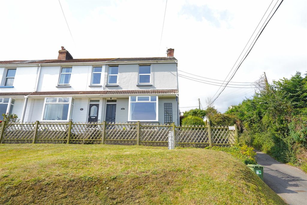 Property photo 3 of 23