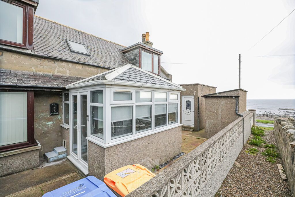 Property photo 1 of 30