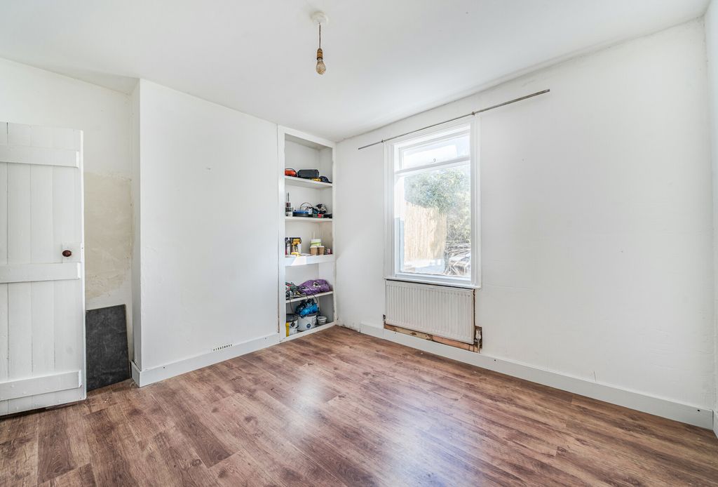 Property photo 2 of 11 1362997-5-68E3A2c...