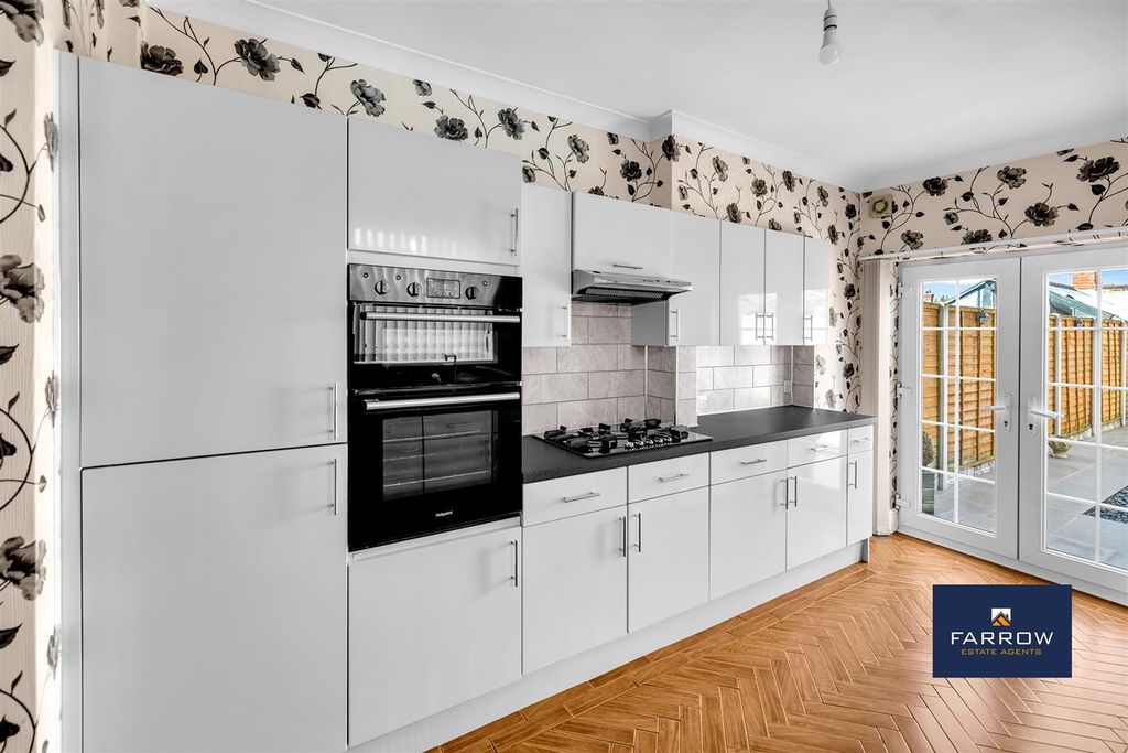 Property photo 2 of 30 Kitchen