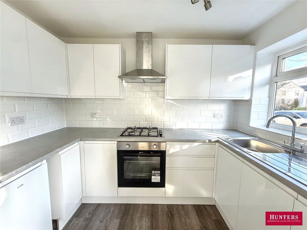 Property photo 3 of 11 Picture No. 02