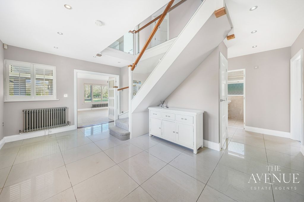 Property photo 2 of 45 4458464