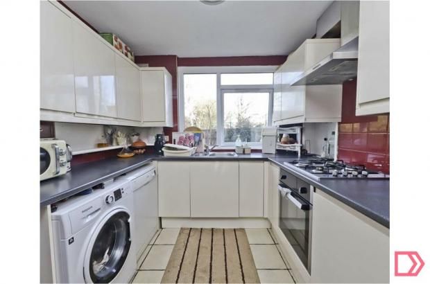 Property photo 3 of 10 Kitchen.Png