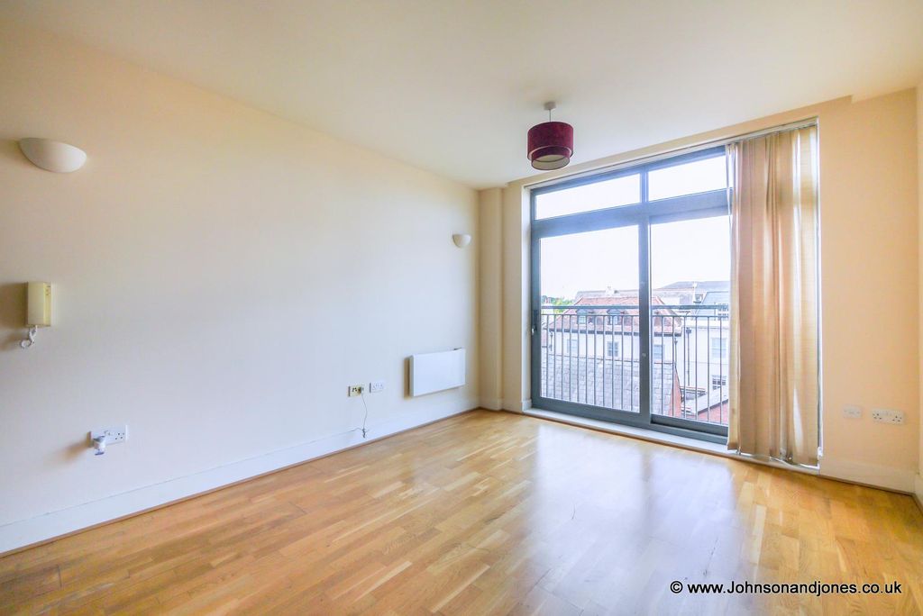 Property photo 3 of 9 089.Jpg