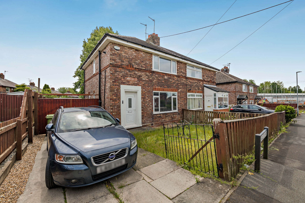 Property photo 1 of 8