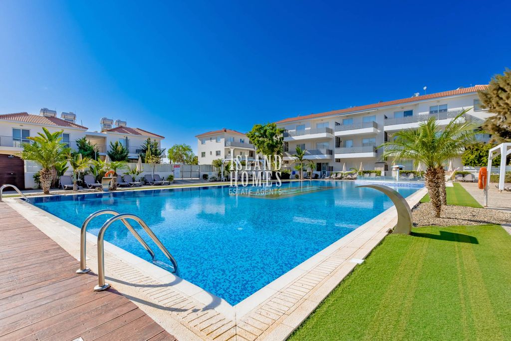 Property photo 2 of 26