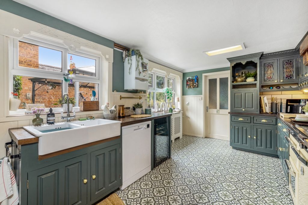 Property photo 3 of 26 26 Spring Street (Spalding)-18