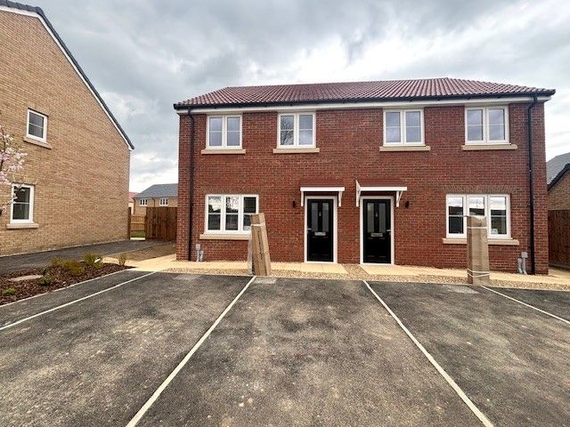 Property photo 1 of 10 Front