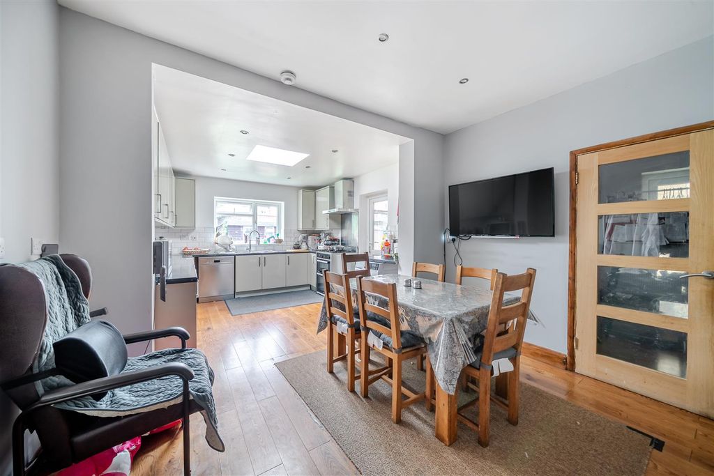 Property photo 3 of 15 Kitchen Dining Room.Jpg