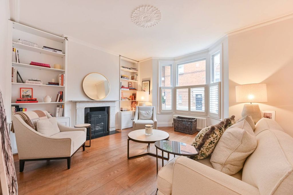 Property photo 2 of 30