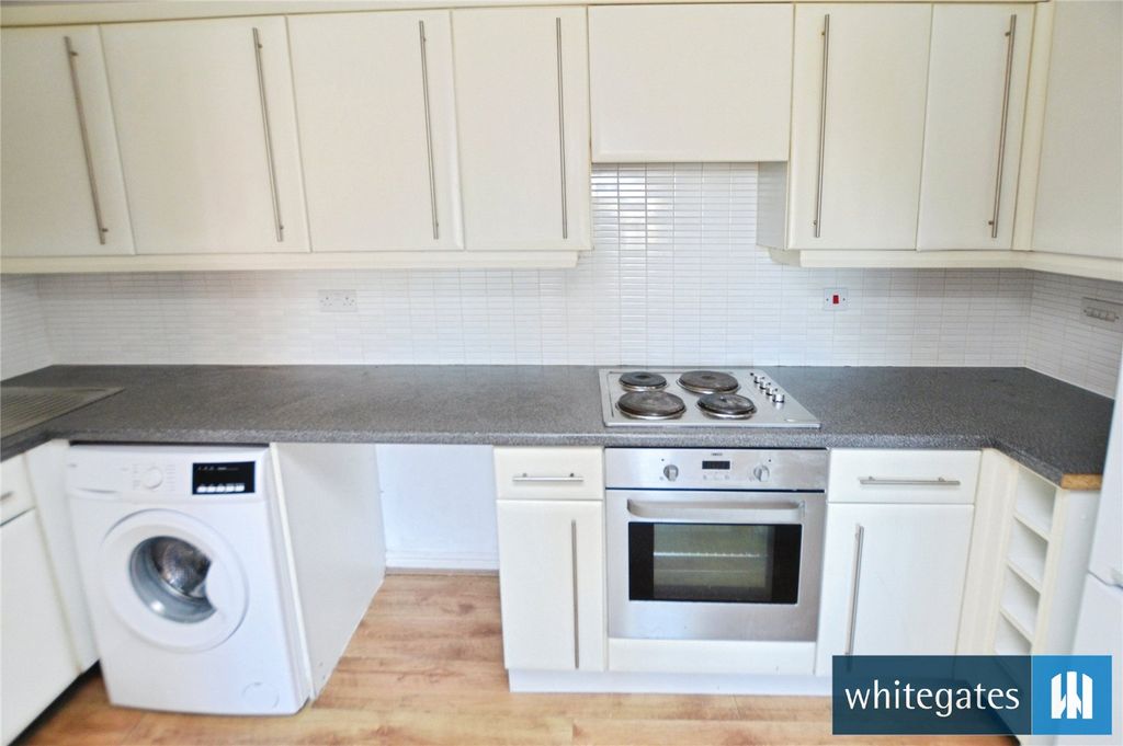 Property photo 2 of 9 Picture No. 22