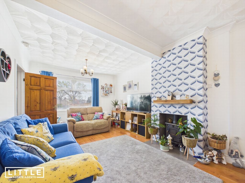 Property photo 2 of 23 Photo 5