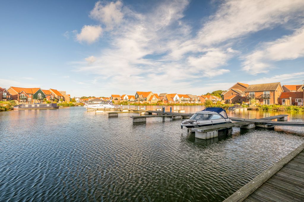 Property photo 3 of 19 9