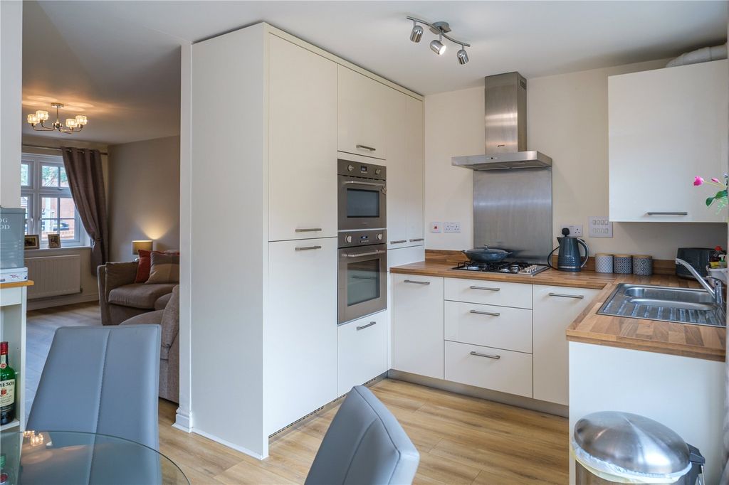 Property photo 3 of 14 Picture No. 24