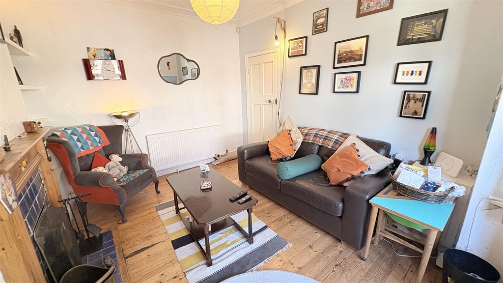 Property photo 3 of 23