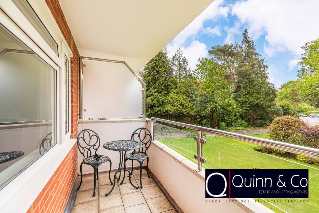 Property photo 2 of 17 346A9127