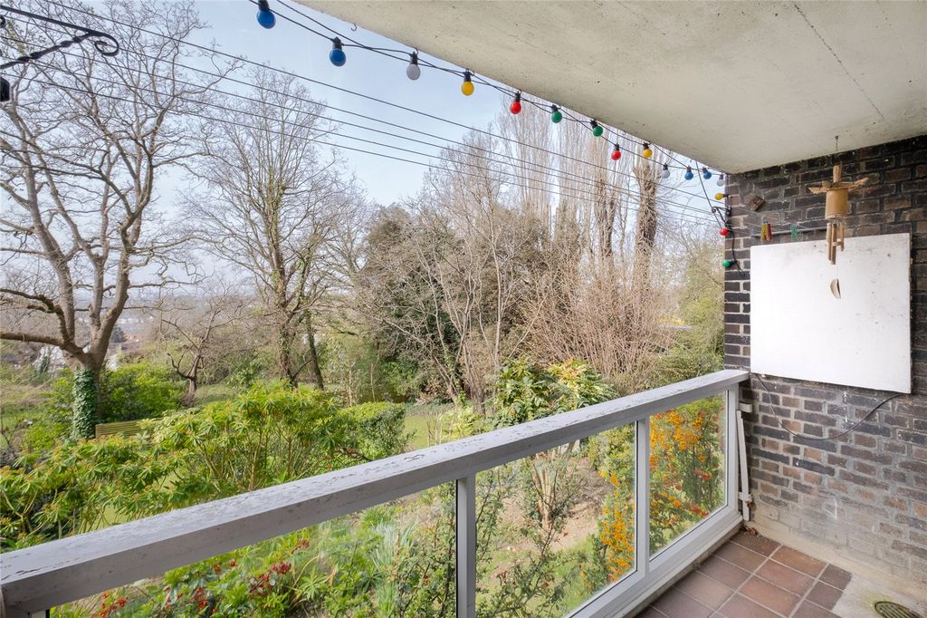 Property photo 2 of 8 Picture No. 09