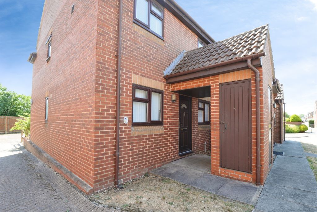 Property photo 1 of 18