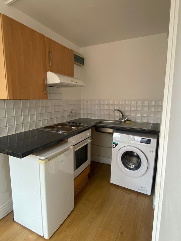 Property photo 2 of 6