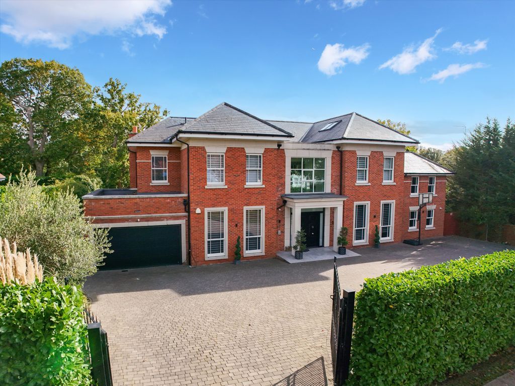 Property photo 1 of 28 Image