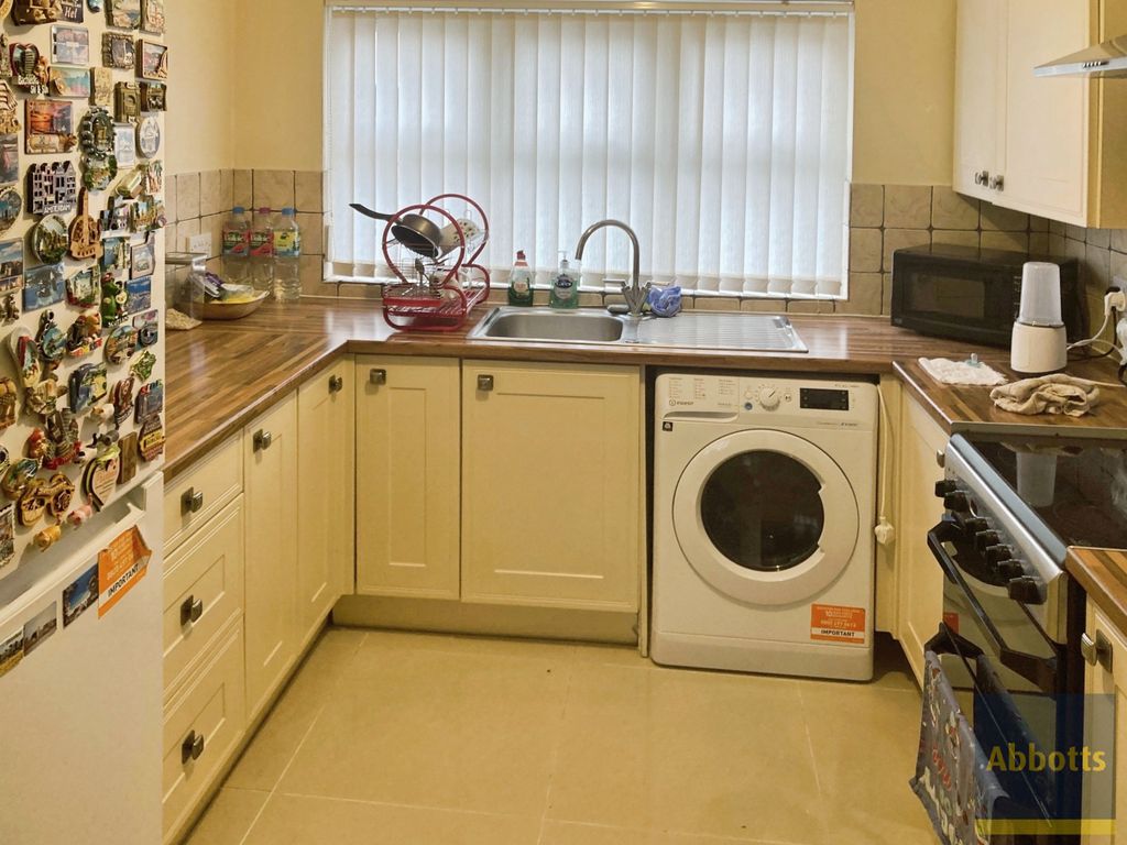 Property photo 2 of 3