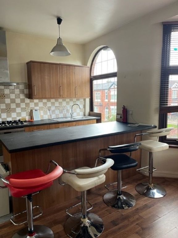 Property photo 3 of 13 Kitchen