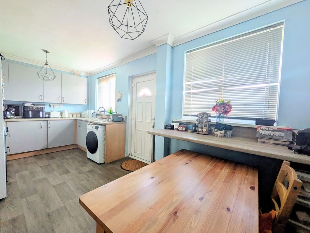 Property photo 3 of 9 Faa94ba0-351E-4E9c-B1B8-4Daeb1c85020