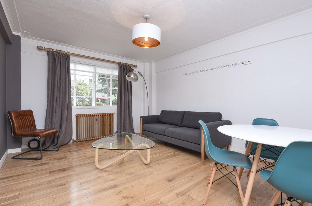 Property photo 1 of 4 55Cf.Sittingroom.Oct2017.Jpg