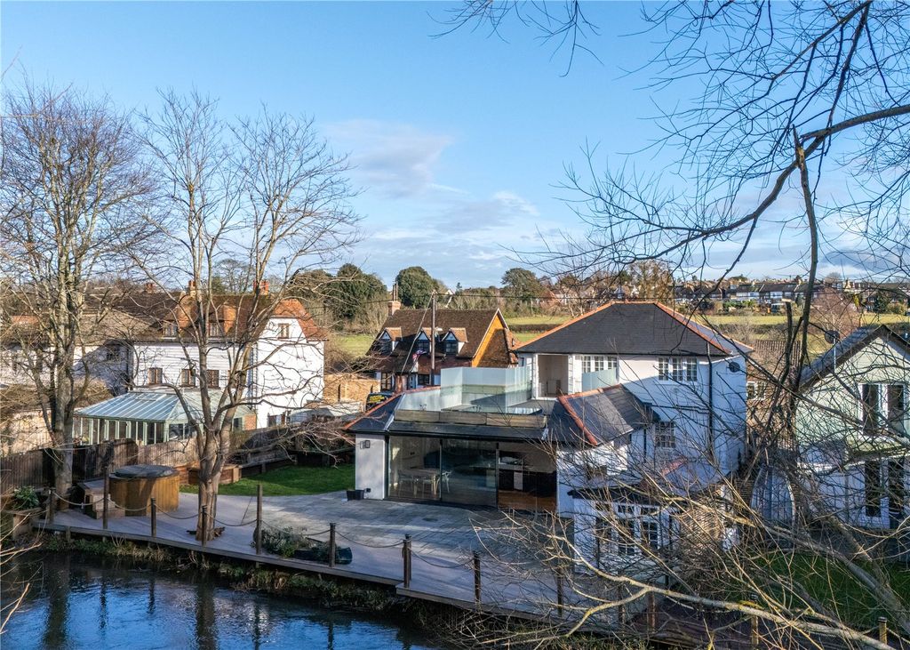 Property photo 2 of 29 Picture No. 64