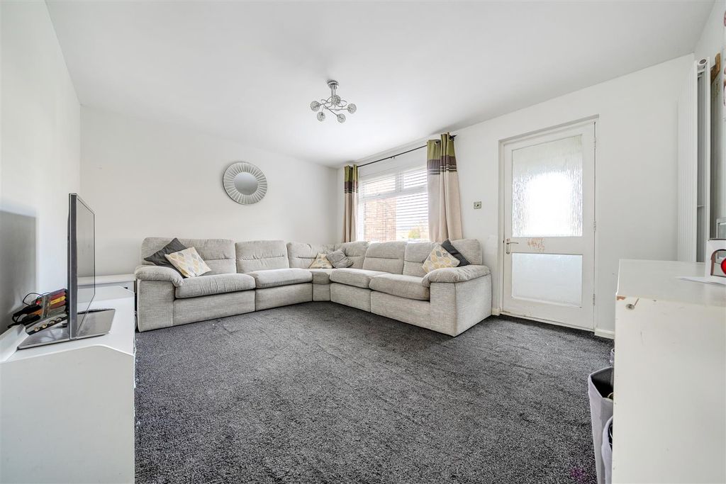 Property photo 3 of 20 1386777-8-6932Bccc6c58d.Jpg