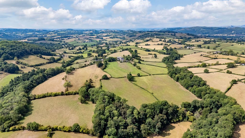 Property photo 1 of 21 Image