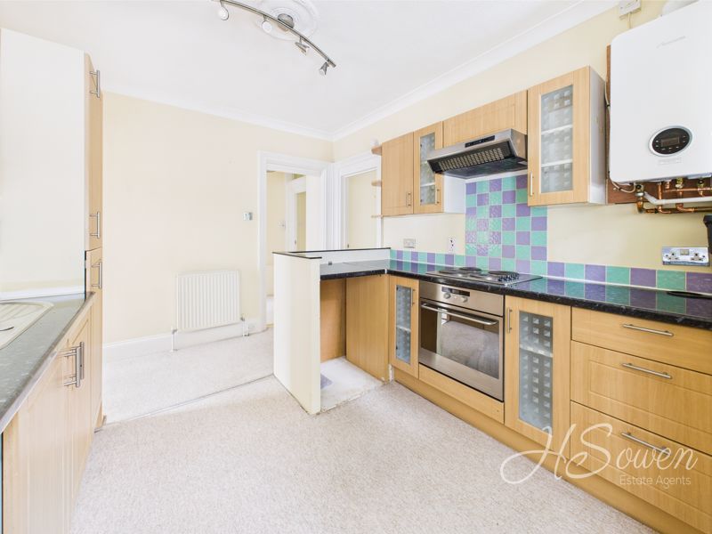 Property photo 3 of 14 Photo 8