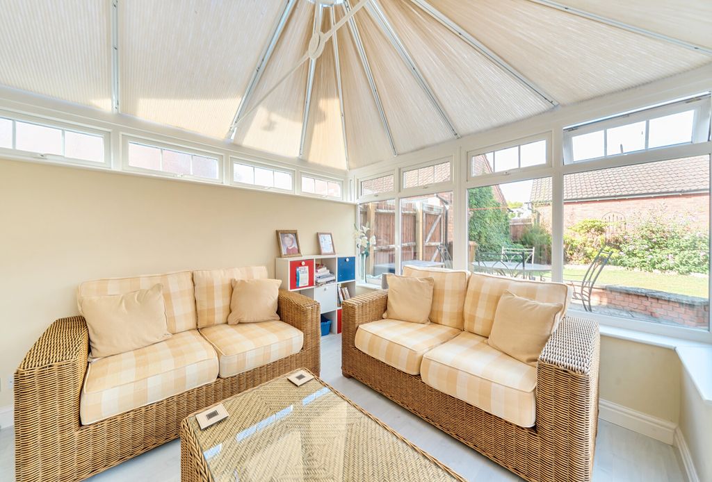 Property photo 3 of 10 1327736-4-687A0B4...