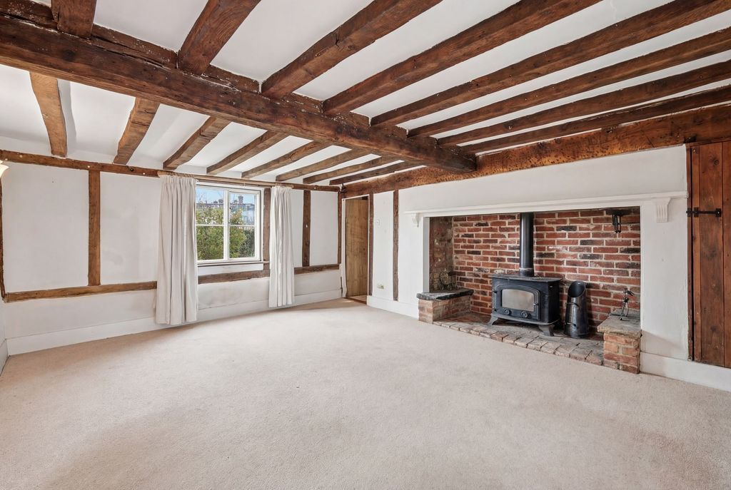 Property photo 3 of 39