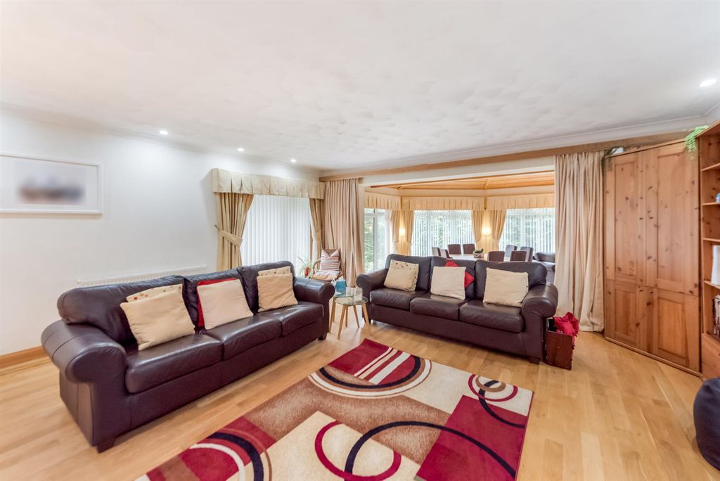 Property photo 3 of 47 33.Jpg