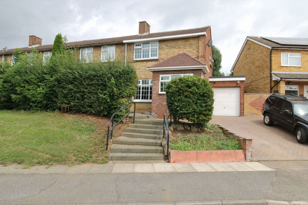 Property photo 1 of 39