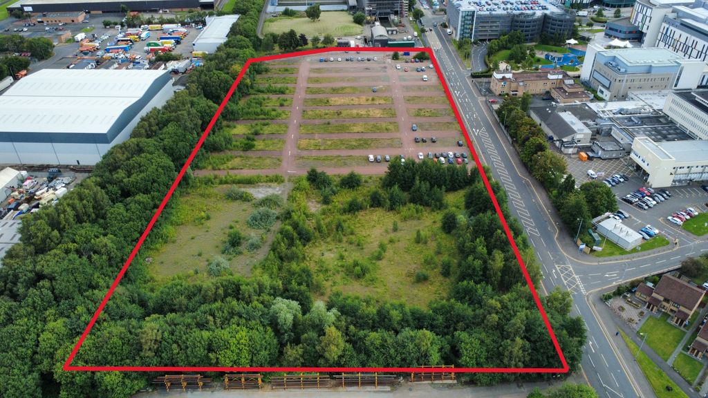 Property photo 1 of 3